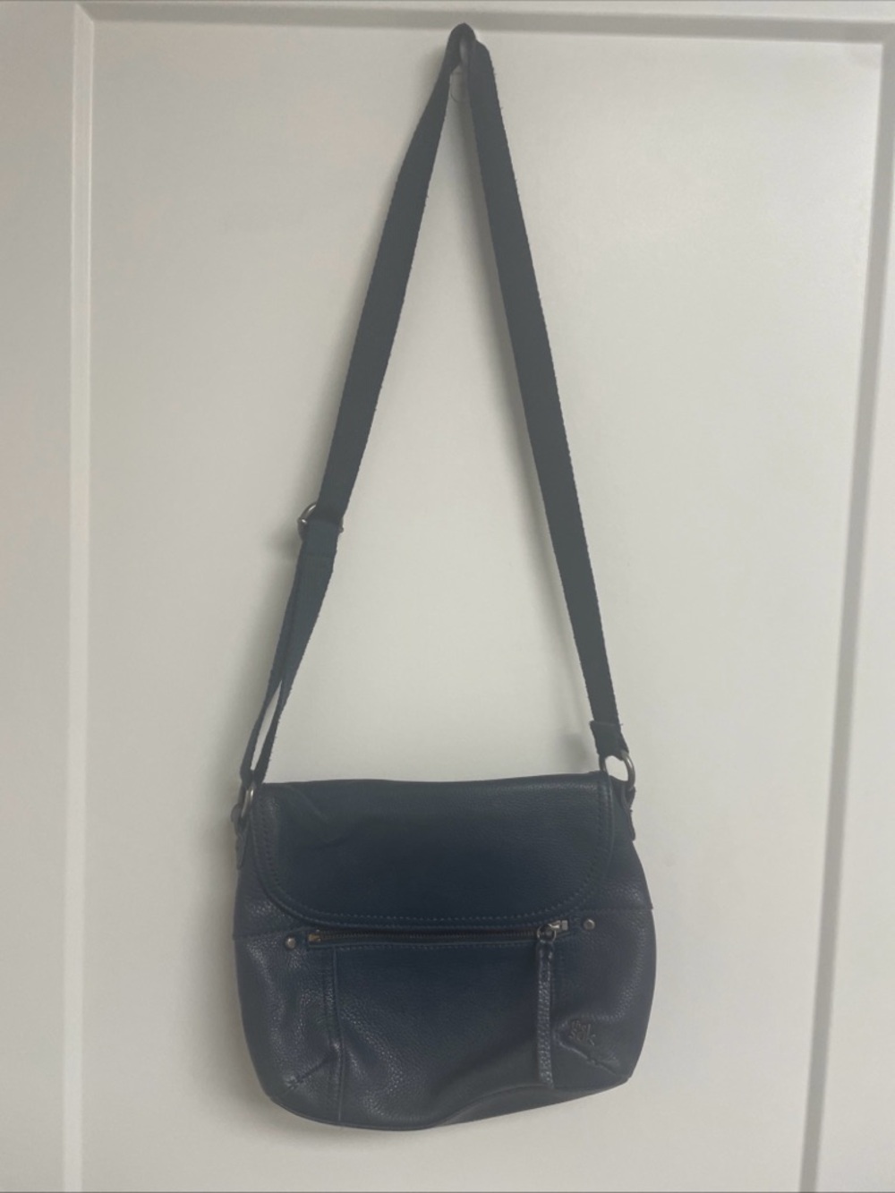 The Sak Blue Indio Leather Handbag Purse Adjustable Strap Crossbody Pockets